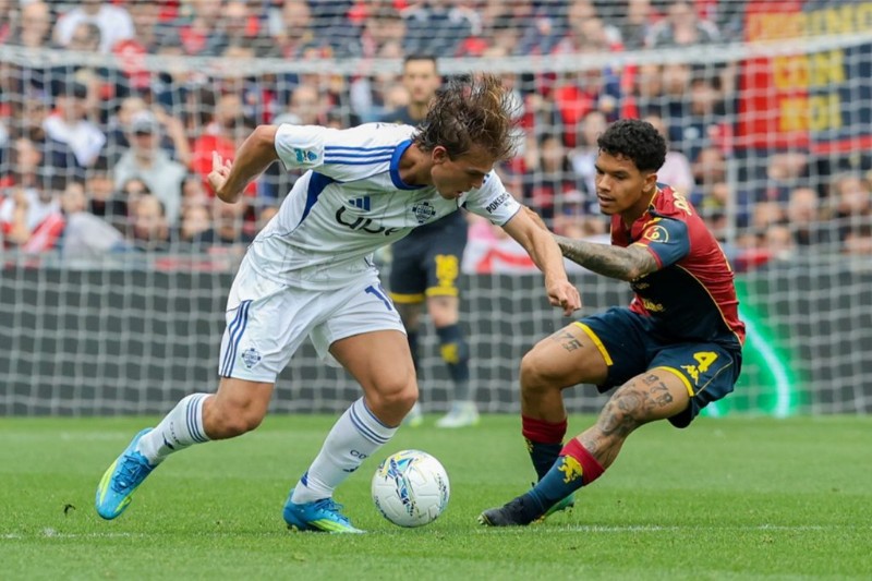 Genoa gặp khó trước Como