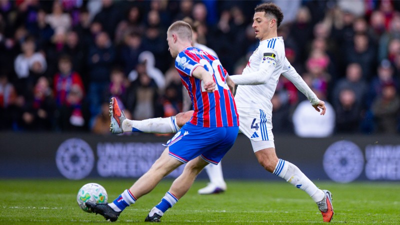 Leeds được đánh giá cao hơn Crystal Palace