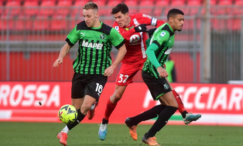 Monza bị đánh giá thấp hơn Sassuolo